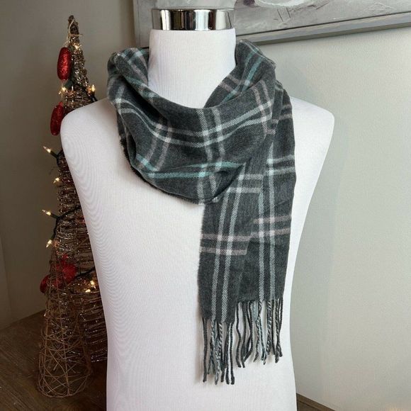 NWT Steve Madden Mid Weight Cozy Muffler Scarf with Fringe Gray Blue Pink Plaid - Picture 5 of 5